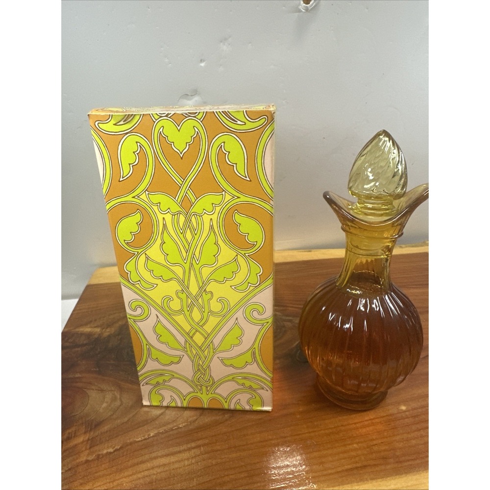 Avon VINTAGE • 1973 Amber Cruet CHARISMA FOAMING BATH OIL. 6 oz COLLECTIBLE